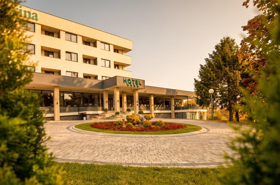 PRAZNIČNI PAKET- DAN PRIMIRJA